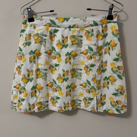 3/$20⚡️ Francesca’s Blue Rain Fruit Orange Mini Skirt with Side Slit - Picture 6 of 15